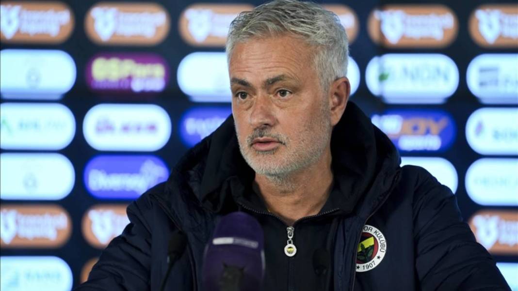 Fenerbahçe yeni 'Tadic'ini buldu! Jose Mourinho Alman panzerine onayı verdi. Hayırlı uğurlu olsun 1